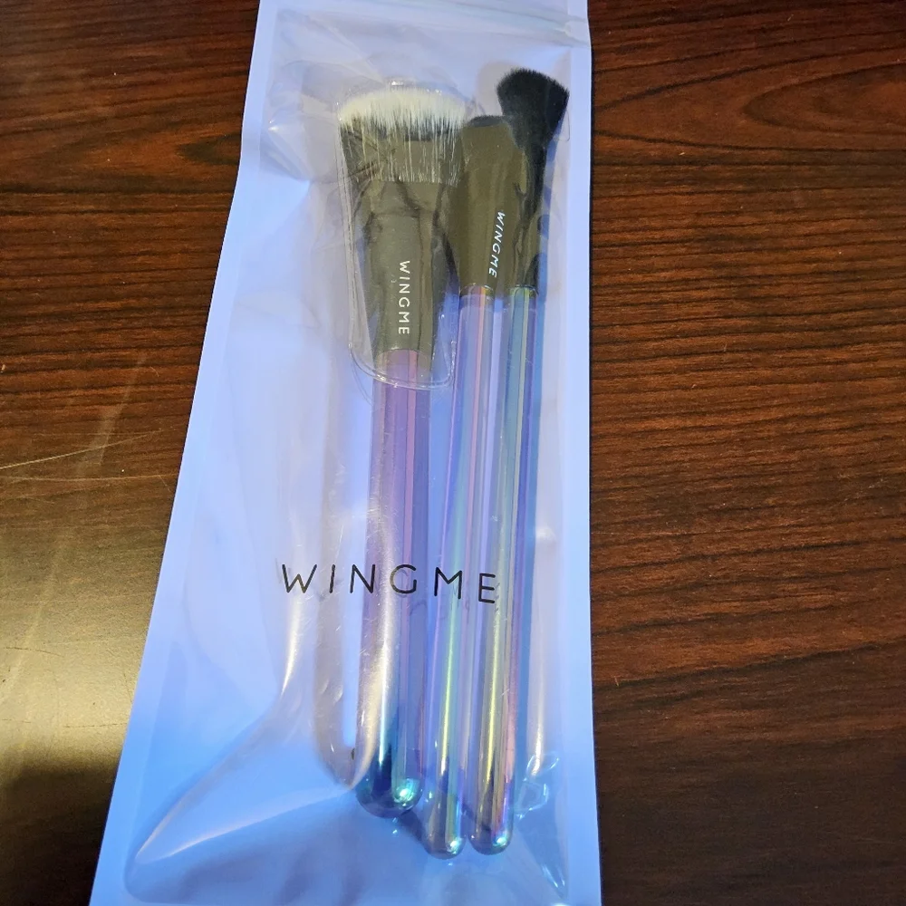 Wingmen Cosmetics Brush Trio Set